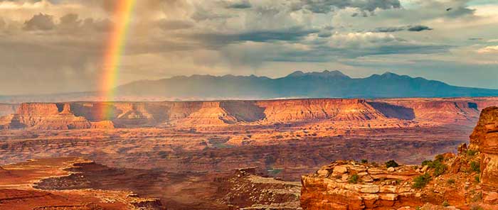 Canyon Lands Rainbow